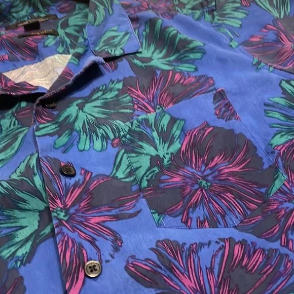 Marc Anthony men’s short sleeve button down shirt, size medium, floral print - Picture 2 of 5